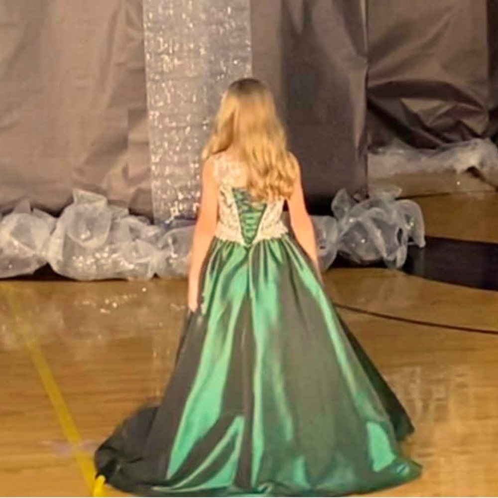Beautiful Emerald green dress by Sugar Kayne by Jonathan Kayne. Worn twice.